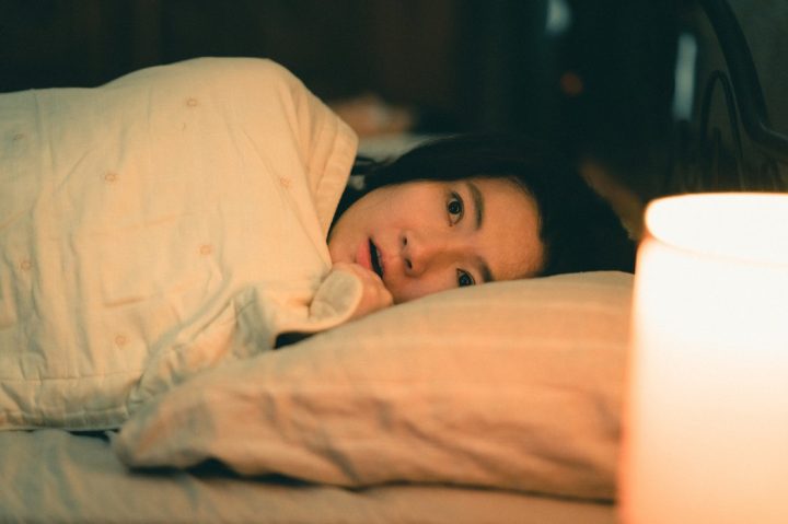 Selina睡到一半⋯⋯惊见摄像机对准自己“隐私被侵犯”缩略图