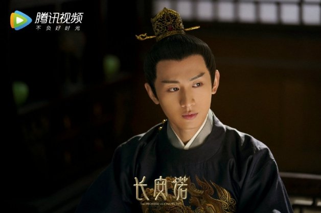 古装悲情男“成毅”介绍＋9部必看陆剧！《山河月明》热播，《沉香如屑》杀青待播！