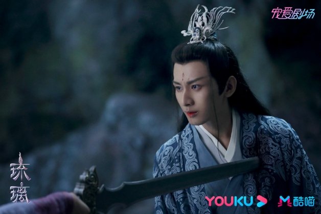 10位国产剧“美强惨”男主角！《与君初相识》长意超虐，《长月烬明》比润玉更惨！