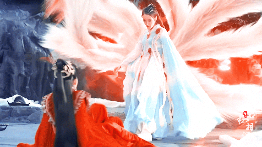 古装剧10位女星演“九尾狐”！周迅邪魅、刘亦菲仙气，迪丽热巴《与君初相识》帅翻天-5