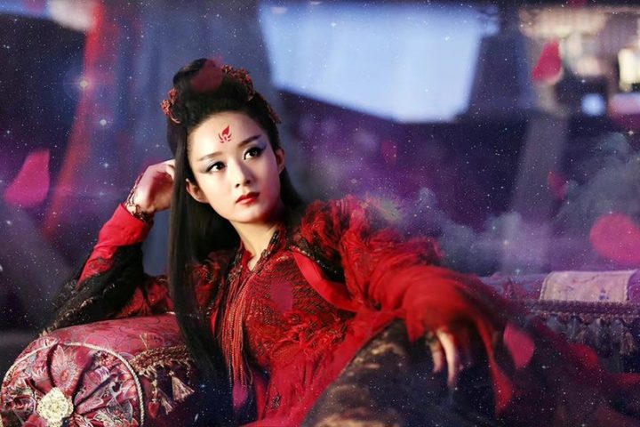 10个国产剧角色“黑化”看演员演技！罗云熙“黑化眼神”带感，李沁“黑化”反差超大-7