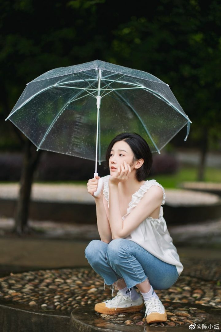 《卿卿日常》10位古装女神穿时装！田曦薇长相甜身材却超辣，元英和上官婧都是超帅飒姊-4