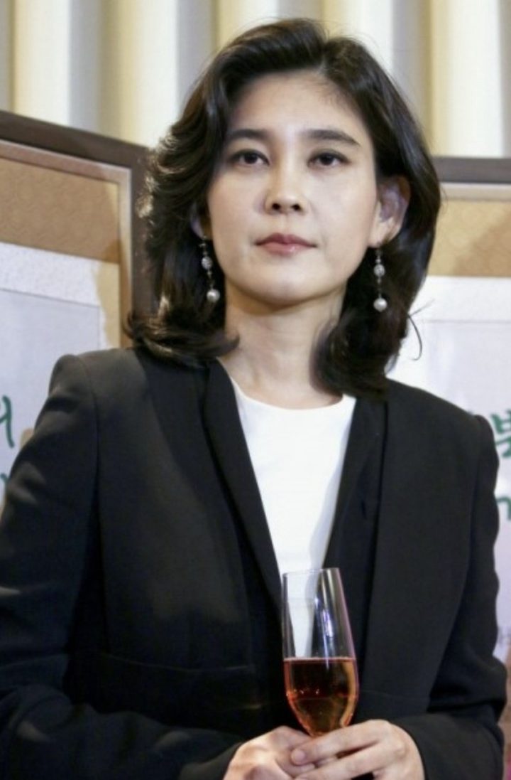 从《财阀家的小儿子》看三星公主“李富真”逆天人生!能力不输哥哥,却恋爱脑无缘继承-11 从《财阀家的小儿子》看三星公主“李富真”逆天人生!能力不输哥哥,却恋爱脑无缘继承-11
