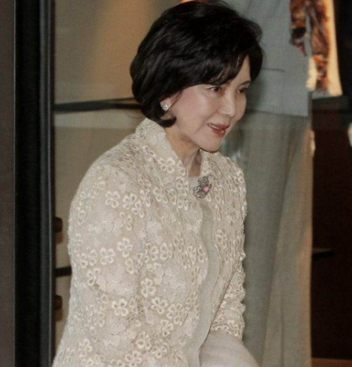 从《财阀家的小儿子》看三星太后“洪罗喜”起伏一生！韩国艺术界教母，却为子女操碎心-3
