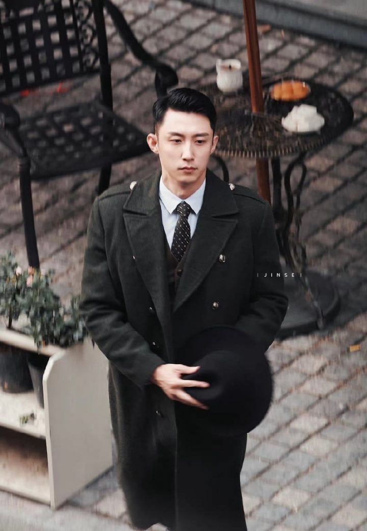 10位90后人气男星“待播国产剧”！李现2部，肖战和龚俊3部，成毅达5部，杨洋剩1部存货！-22