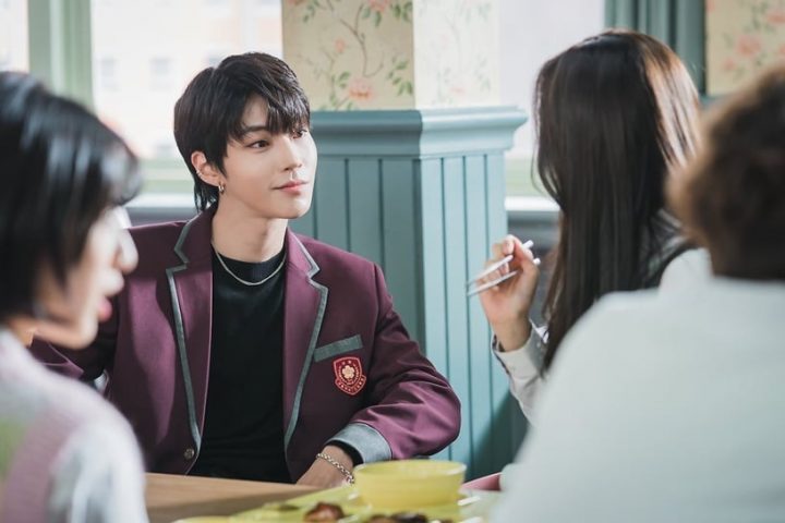 10位韩剧“傲娇男”！《浪漫速成班》郑敬淏刀子口豆腐心，《主君的太阳》苏志燮是经典-7