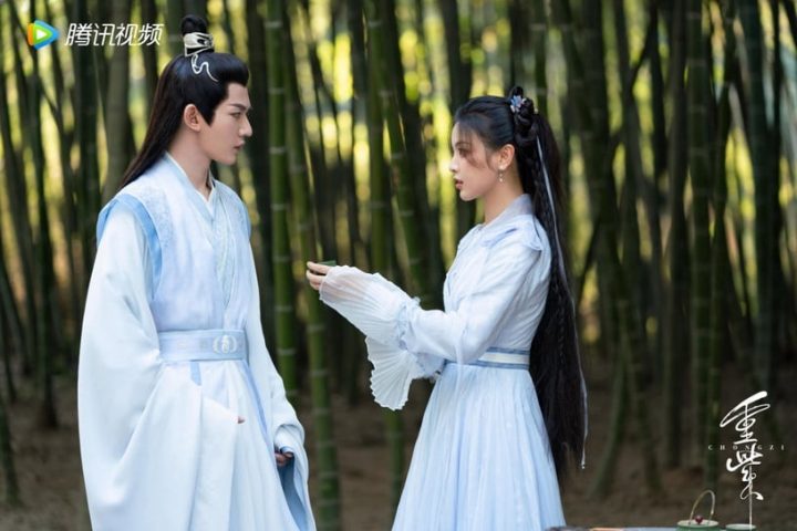 10部国产剧214情人节新剧照！迪丽热巴&龚俊登对，许凯&虞书欣相配，王鹤棣&白鹿则是甜炸-9