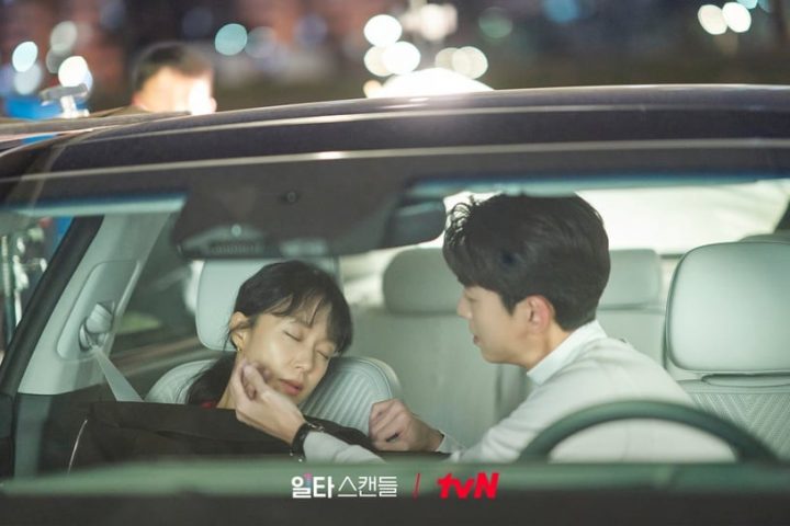 近期Netflix全球网播量TOP9！《女神降临》逆袭上榜成第5，这部狠超《浪漫速成班》夺冠-27