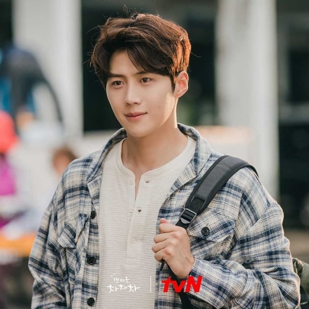 7位“苦熬N年”韩国成熟男星！《黑暗荣耀》郑星一、《我的出走日记》孙锡久-13