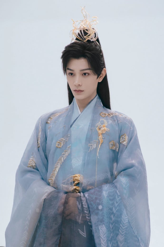 网评“95后最帅国产剧男星”Top10！王一博没前十，许凯第四，王鹤棣第三，冠军是真的帅-2