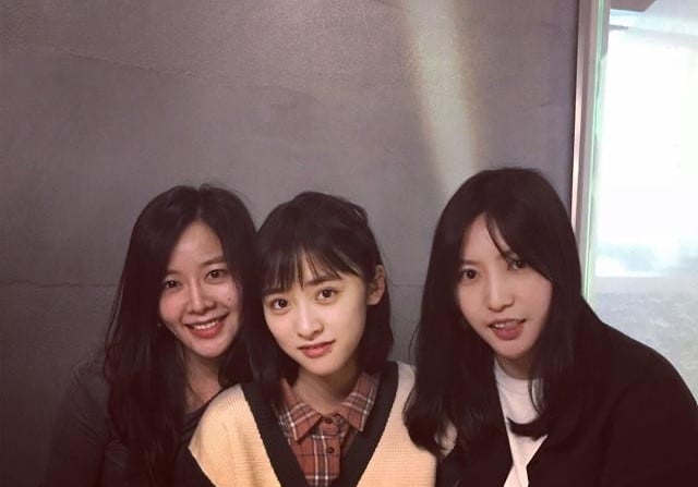 杨幂经纪人美到上热搜！高颜值明星经纪人，沈月经纪人比明星美，杨紫经纪人不出道可惜-13