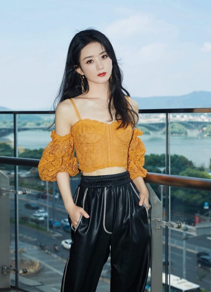 杨幂经纪人美到上热搜！高颜值明星经纪人，沈月经纪人比明星美，杨紫经纪人不出道可惜-24