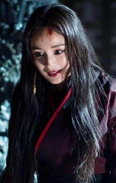 古装剧9位女神“黑化”造型！杨幂美艳，杨超越紫眼影仍美，赵丽颖&李兰迪却逃不过吐嘈-23