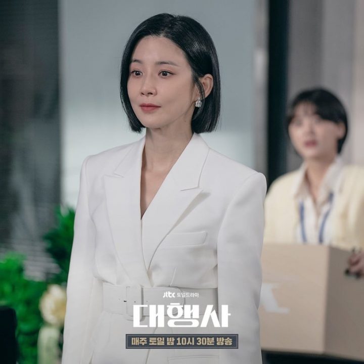 近期“热度最高”韩剧TOP8！《离婚律师申晟瀚》第4，《模范出租车2》只输《黑暗荣耀》-5
