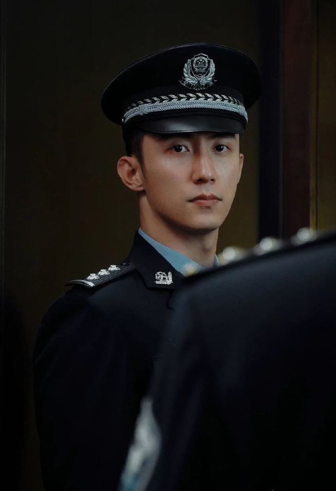 国产剧10男星演军特警！《归路》井柏然MAN，肖战&李现迷人，吴磊惊喜，杨洋帅得太过分了-8