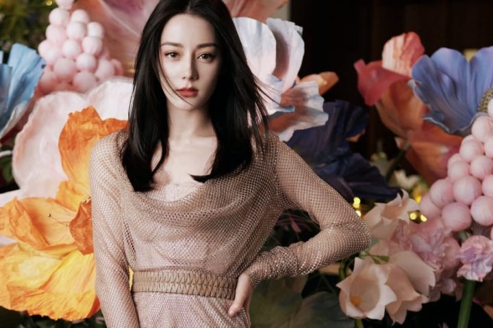 12位国产剧明星精修vs未修！刘亦菲优雅，杨洋帅气，迪丽热巴造型师被吐嘈？舒淇大获全胜-24