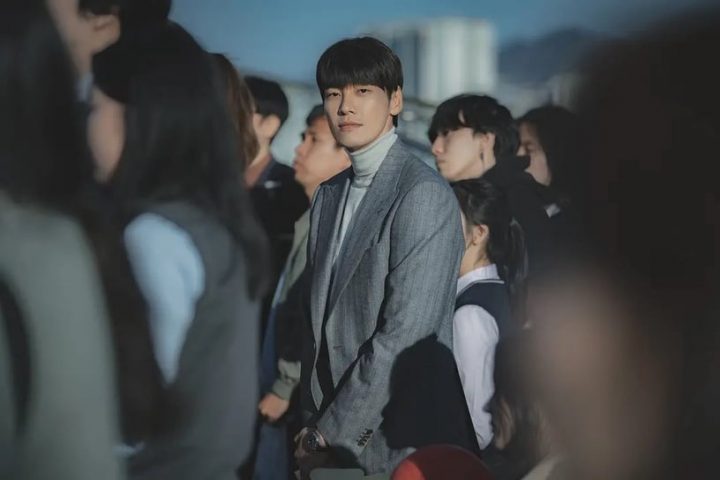 近期低热度却爆口碑韩剧！《原来这就是爱啊》《绿洲》太虐心，《恋爱大战》意外超好看-3