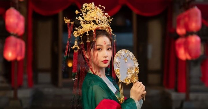 古装剧10款绝美头饰！孟子义艳丽，赵丽颖贵气，杨幂仙，《甄嬛传》华妃顶8000万在头上-16