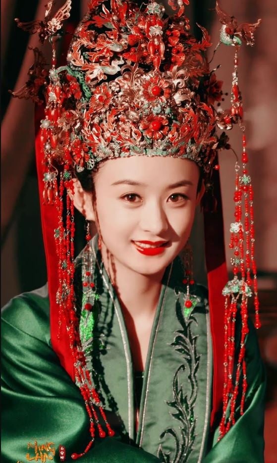 古装剧10款绝美头饰！孟子义艳丽，赵丽颖贵气，杨幂仙，《甄嬛传》华妃顶8000万在头上-19