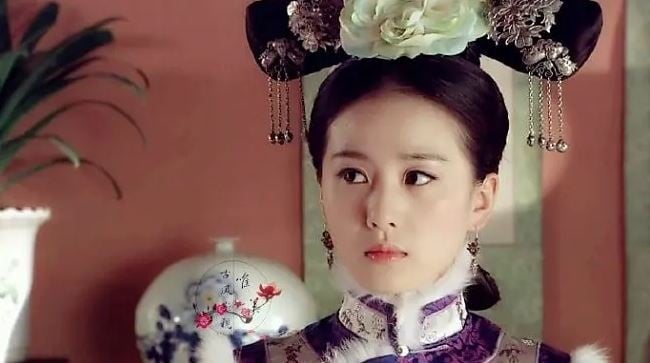 古装剧10款绝美头饰！孟子义艳丽，赵丽颖贵气，杨幂仙，《甄嬛传》华妃顶8000万在头上-33