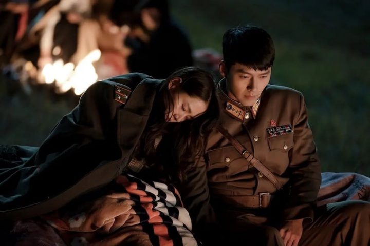网议Netflix必看轻松喜剧！《爱的迫降》《哲仁王后》《机医》都上榜，这部意外爆口碑-2