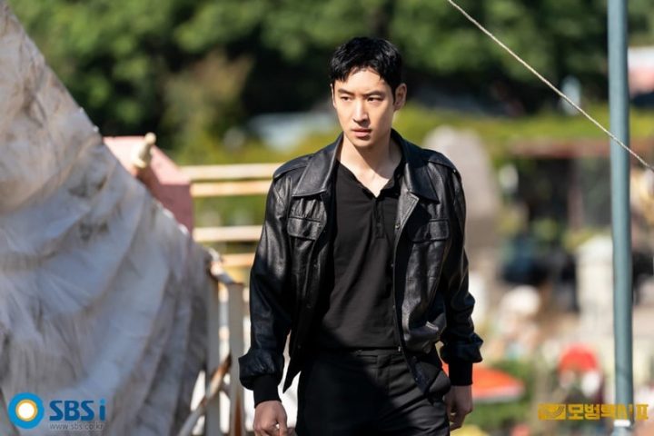 网评7位韩剧“最帅复仇男主角”！《模范出租车2》李帝勋战斗力强，李准基又惨又迷人！-2