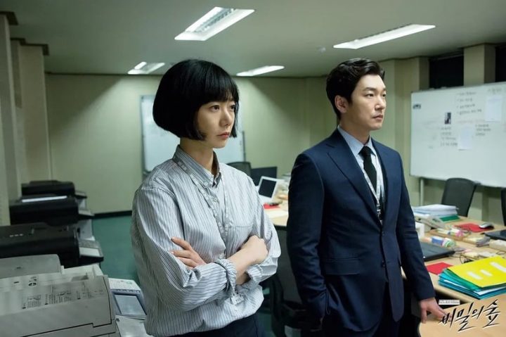 曹承佑主演韩剧收视排行！《离婚律师申晟瀚》打败《秘密森林》登第3，冠军竟飙破24%-4