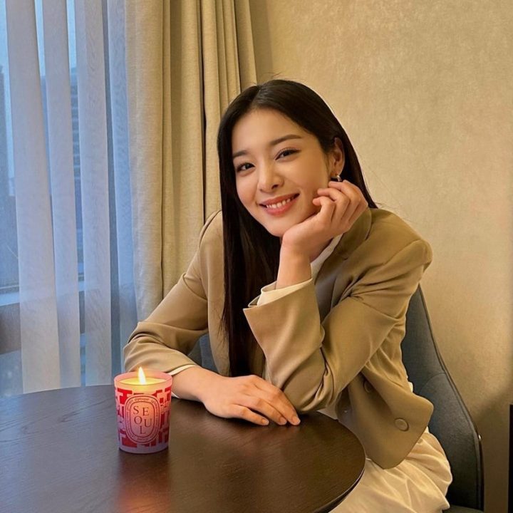 韩剧女星“舞蹈实力”！朴恩斌不输女团，李圣经跳BLACKPINK舞很性感，辛睿恩怪到搞笑-12