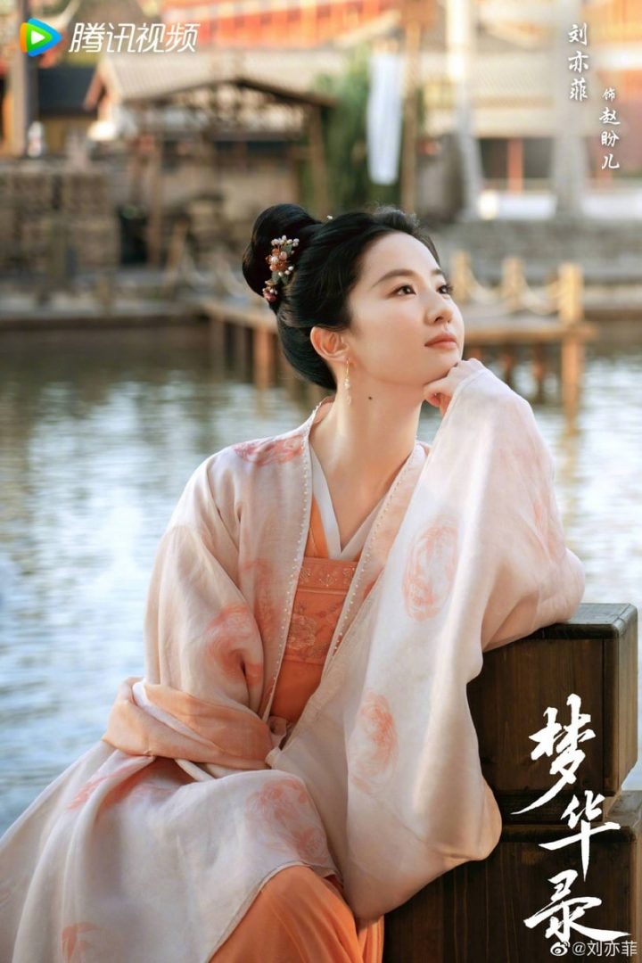 古装剧10位“仪态天花板”气质美人！白鹿现代感重？热巴大方优雅，而她真是天选古代人-11