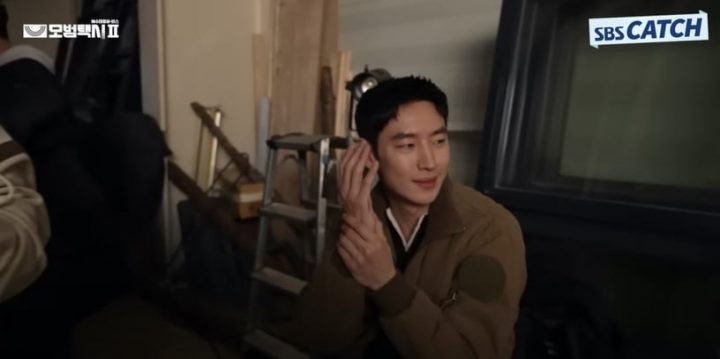 《模范出租车2》戏外趣事！确定有第3季？温室长道歉了，李帝勋和表艺珍戏外真是甜翻了-23
