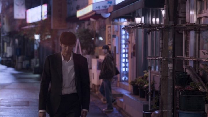 《原来这就是爱啊》15句疼痛爱情金句：“去理解某个人的孤独，可能就是爱情的开端。”-1