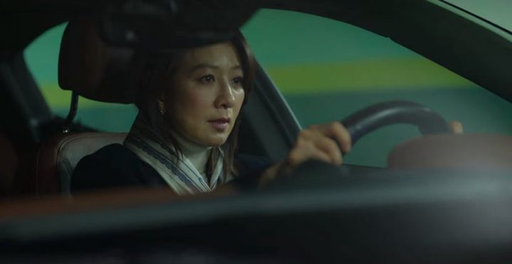《女王制造者》剧情“隐藏细节”！剧名暗示打破性别，“围巾”象征导禧被系上项圈-5