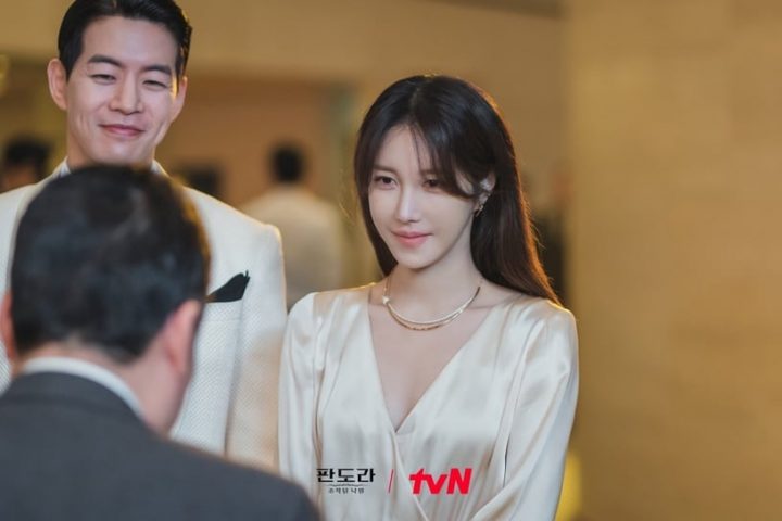近期韩剧热度排行TOP9！《女王制造者》才第8，《特务家族》第4，冠军打败《模范出租车2》-1