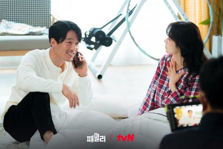 近期韩剧热度排行TOP9！《女王制造者》才第8，《特务家族》第4，冠军打败《模范出租车2》-12