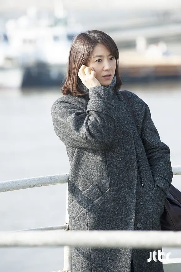 《女王制造者》金喜爱根本婚外恋专业户！《夫妇的世界》经典难超越，这部堪称不伦恋天花板-12