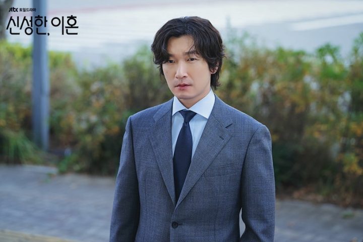近期Netflix排行TOP10！《黑暗荣耀》上榜17周，《女王制造者》夺冠，这部台综夺第五！-7