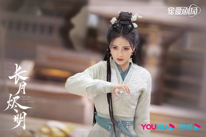 白鹿20个古装造型！《长月烬明》灵动，《周生如故》温婉，和赵露思同款丑浏海谁赢了？-22