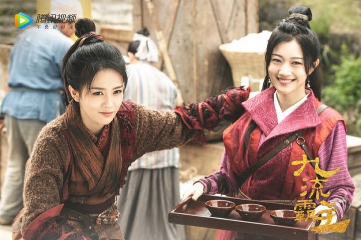白鹿20个古装造型！《长月烬明》灵动，《周生如故》温婉，和赵露思同款丑浏海谁赢了？-34