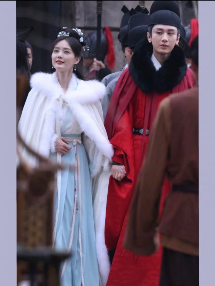 8位国产剧男神最新“古装角色”！杨洋要演平凡普男，罗云熙演捕快，肖战新女主被狂吐嘈-12