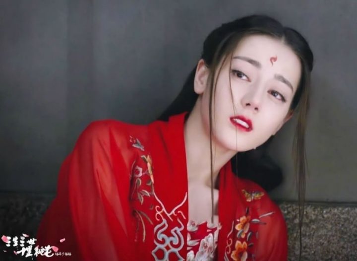 网评“最美古装女神”TOP10！赵露思没进榜，热巴第十，刘诗诗赢杨幂，冠军是真仙女吧-1