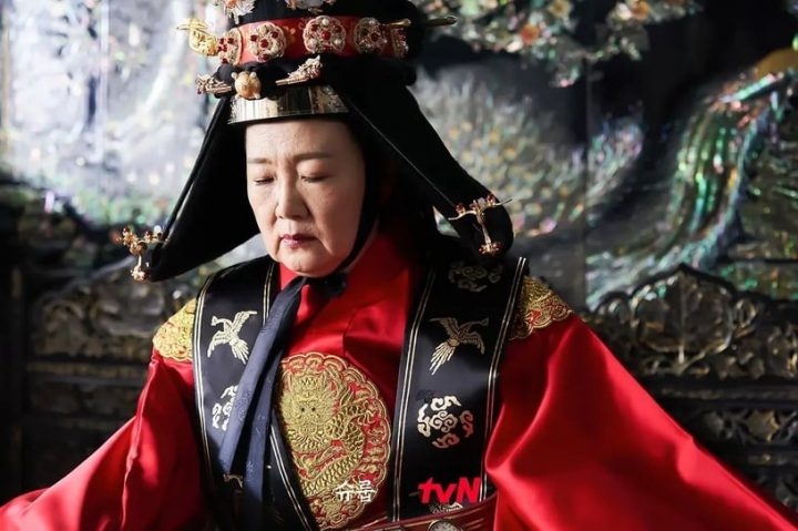 韩剧“妈妈专业户”！《车贞淑医生》婆婆演过玄彬&李敏镐妈，她号称“韩国最美妈妈”-9