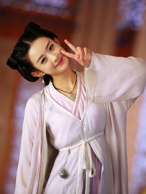 古装仙侠剧8位美女师妹！《护心》周也明艳，赵丽颖甜，杨幂发型被吐嘈，迪丽热巴更雷-13