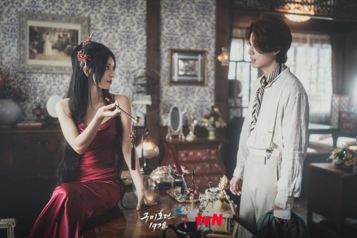 《九尾狐传1938》李栋旭搭档7位女星！和金素妍&刘寅娜&韩孝周都很配，搭她却是场灾难-4