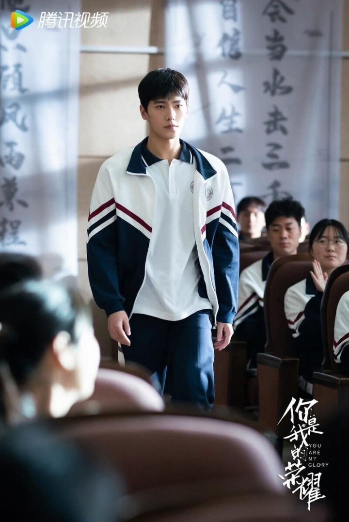 10位曾是“校草”的国产剧男星！侯明昊是学霸男神，肖战、张凌赫都上榜，他受封国民校草-4