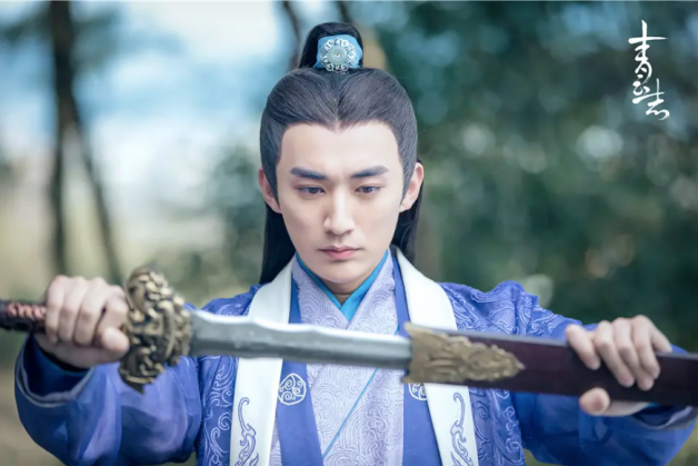 “刘学义”介绍＋8部必看国产剧！古装美男三界专业户，《夜色暗涌时》禁欲霸总超圈粉！-3
