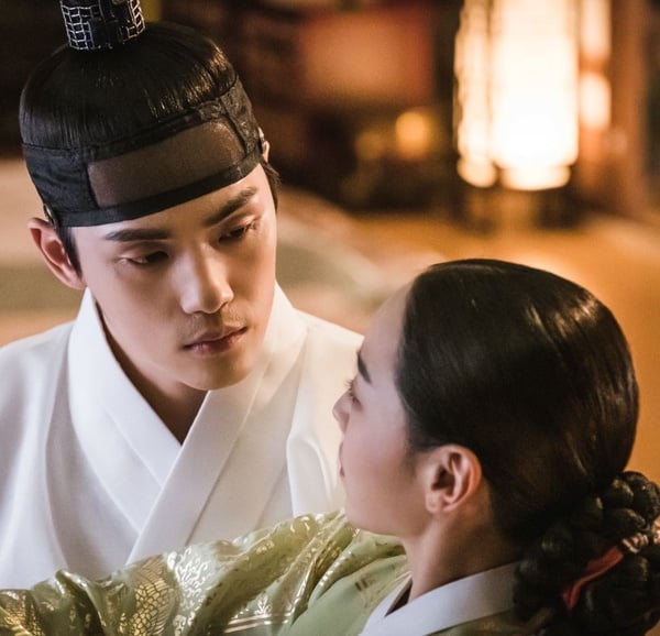 《哲仁王后》奉焕的歪理金句！复仇要美美的、神解析婚姻本质，奉焕：“婚礼等于丧礼”-6