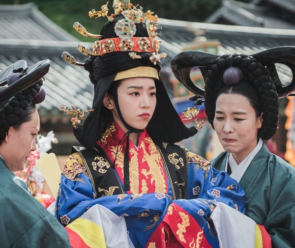 《哲仁王后》奉焕的歪理金句！复仇要美美的、神解析婚姻本质，奉焕：“婚礼等于丧礼”-5