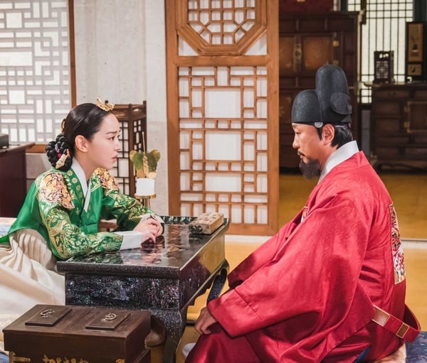 《哲仁王后》奉焕的歪理金句！复仇要美美的、神解析婚姻本质，奉焕：“婚礼等于丧礼”-23