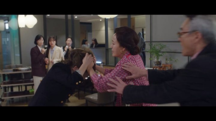 《医生车智淑》结局前狂洒狗血！正宫小三惺惺相惜，男一男二抢捐肝被笑“捐肝101”-1