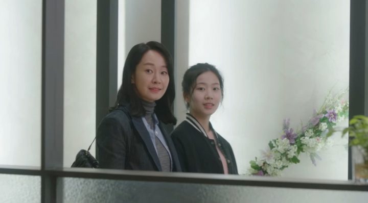 《医生车智淑》剧情槽点！狗血到像八点档，当医生换肝却不珍惜，女二好感度反超严正化-2